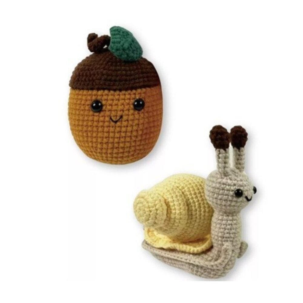 Bullseye's Playground™ 2ct Crochet Set Kit Amigurumi: Acorn/Snail